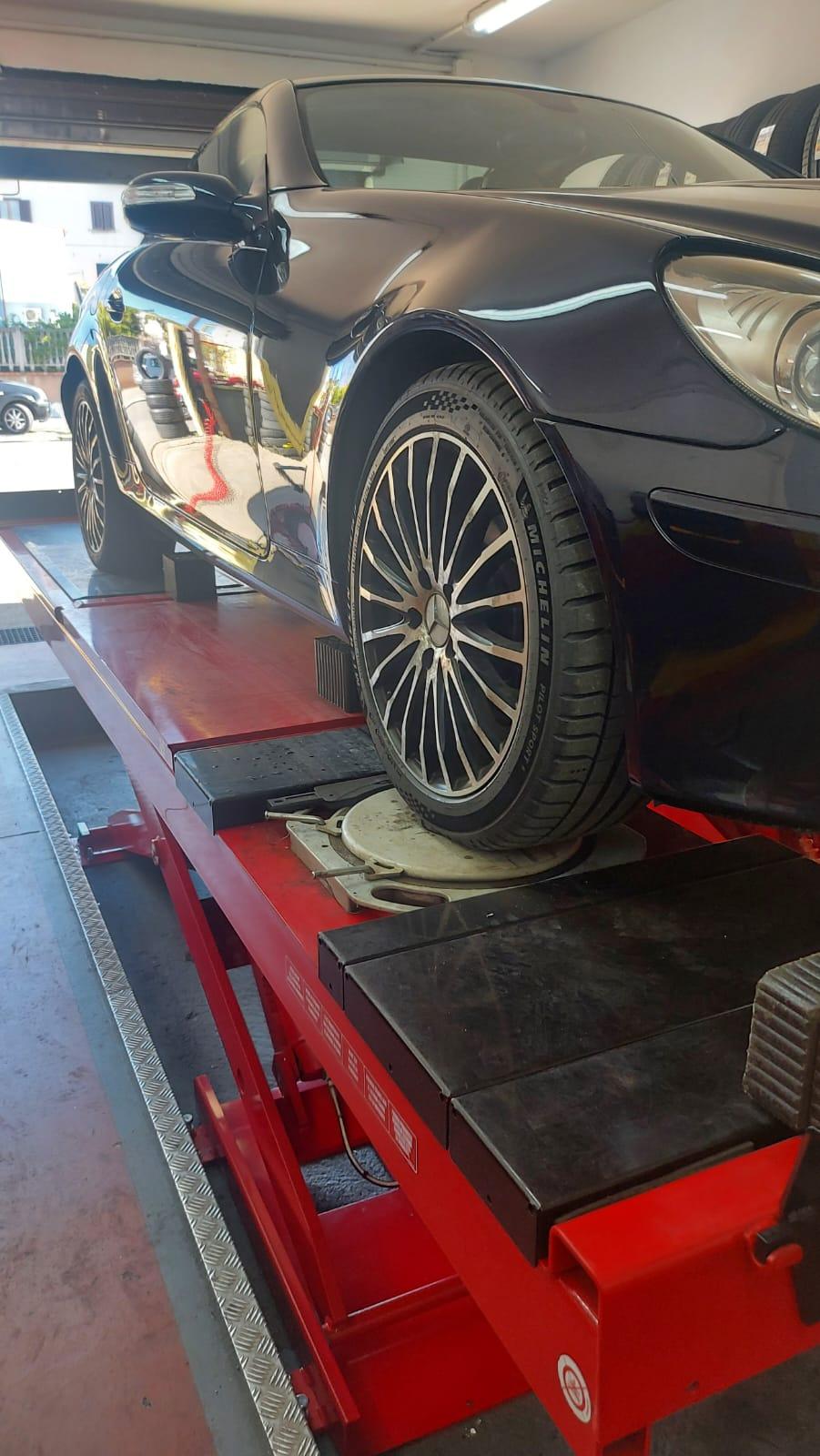 Mercedes in equilibratura